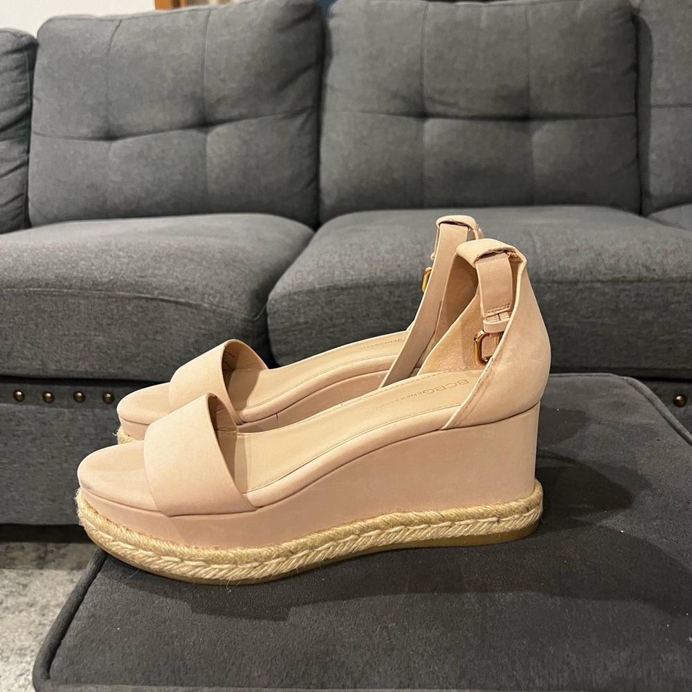 BCBG Wedges Size 8.5